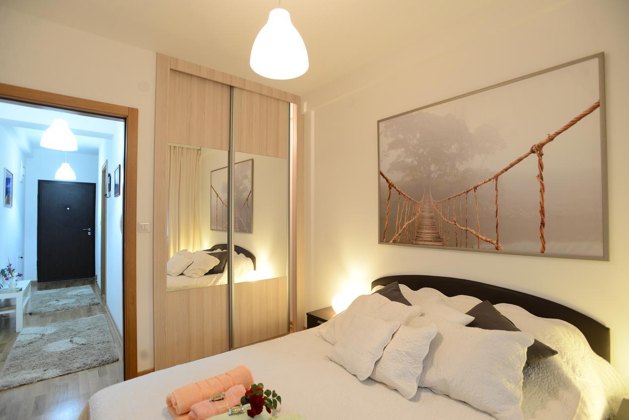 Apartment Lux Lomina Čačak Buitenkant foto