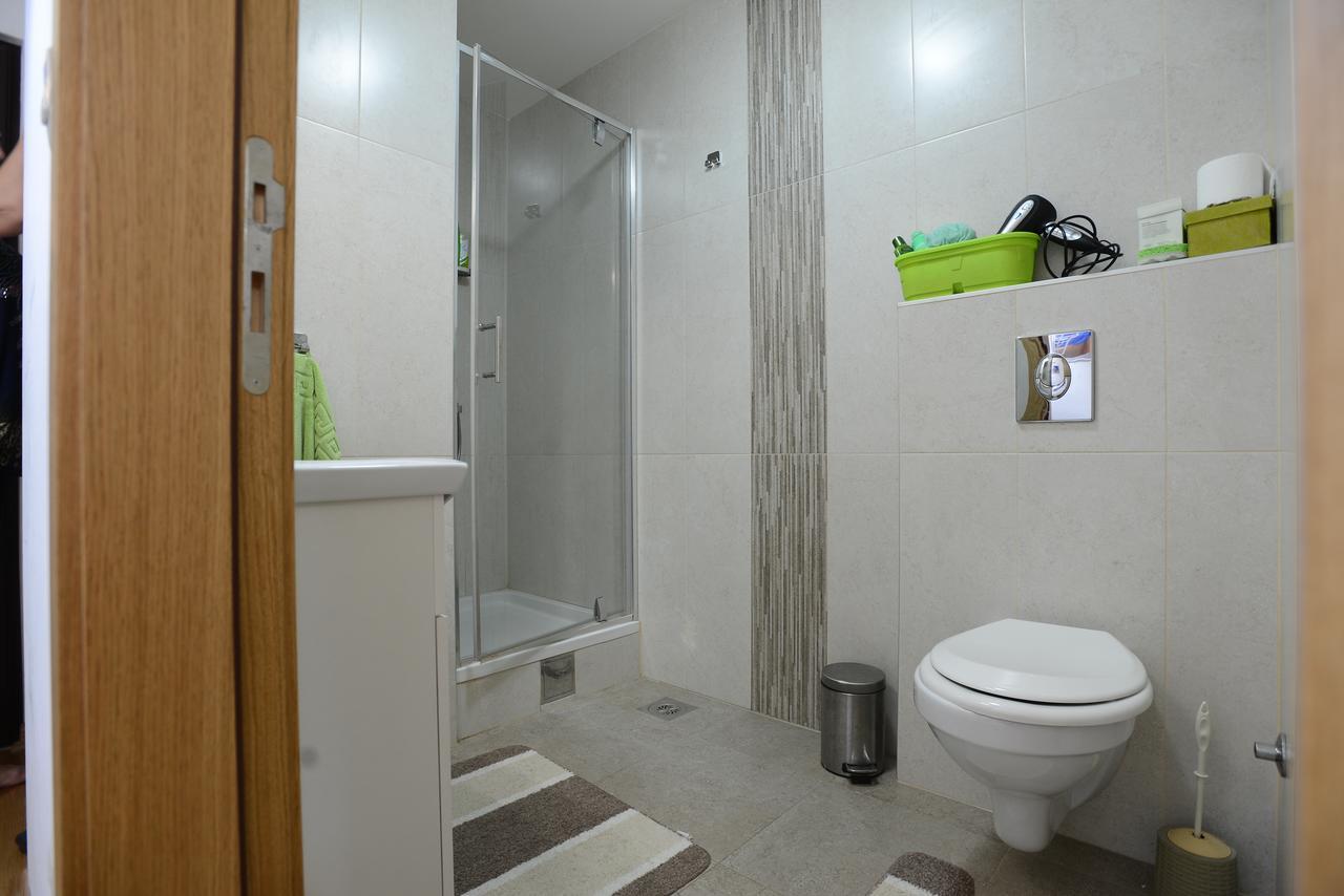 Apartment Lux Lomina Čačak Buitenkant foto
